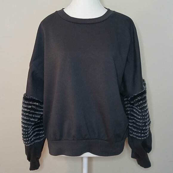 Young Fabulous & Broke On The Road Bella Faux Fur Sleeve Sweatshirt Medium - Picture 5 of 9